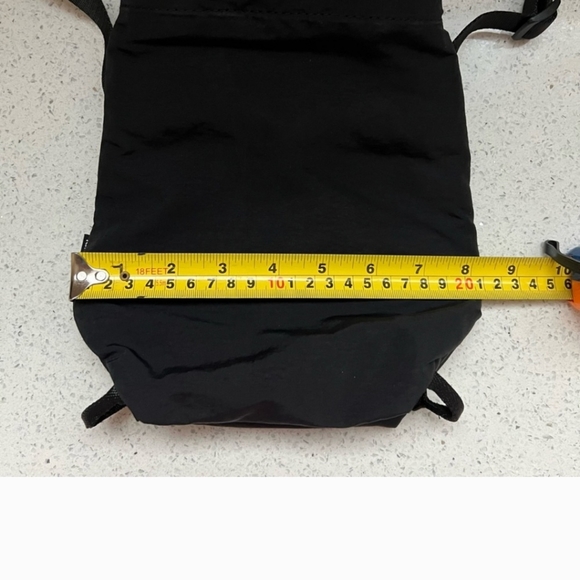 BNWT LULULEMON WATERBOTTLE CROSSBODY - Picture 7 of 8